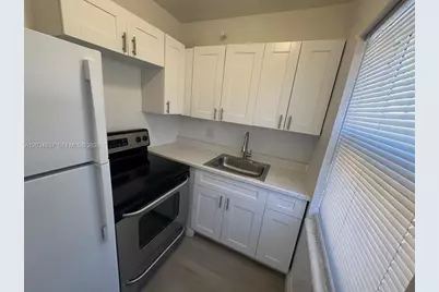 1956 Lincoln St #9, Hollywood, FL 33020 - Photo 11