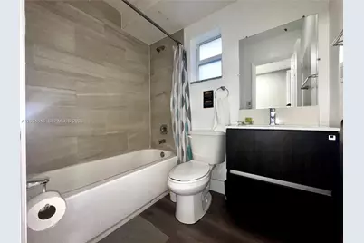 1684 SW 10th St, Miami, FL 33135 - Photo 9