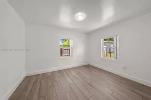 520 NW 104th St, Miami, FL 33150 - Photo 9