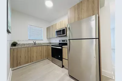 1684 SW 10th St, Miami, FL 33135 - Photo 17