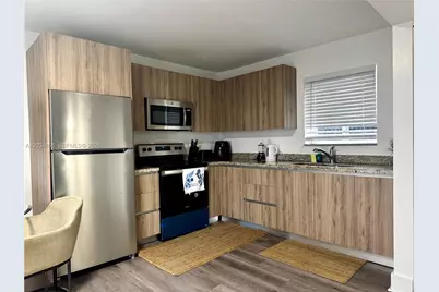 1684 SW 10th St, Miami, FL 33135 - Photo 5