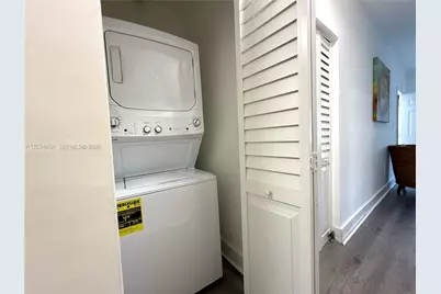 1684 SW 10th St, Miami, FL 33135 - Photo 11