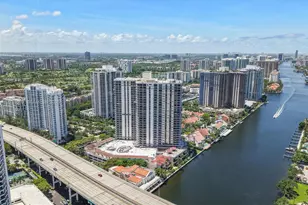 19355 Turnberry Way, Aventura, FL 33180 - Photo 47