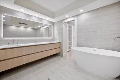 19355 Turnberry Way #19F, Aventura, FL 33180 - Photo 25
