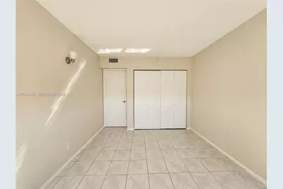 2025 NE 164th St #503, North Miami Beach, FL 33162 - Photo 17