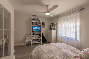 15623 NW 5th St, Pembroke Pines, FL 33028 - Photo 27