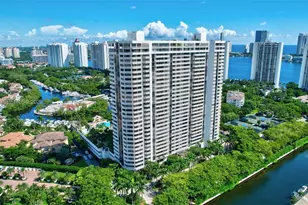 2000 Island Blvd, Aventura, FL 33160 - Photo 1