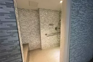 16001 Collins Ave, Sunny Isles Beach, FL 33160 - Photo 29