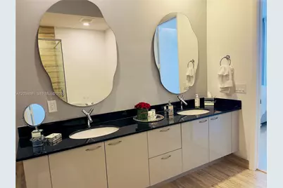 16001 Collins Ave #4107, Sunny Isles Beach, FL 33160 - Photo 23