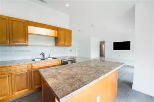 17766 SW 154th Pl, Miami, FL 33187 - Photo 9