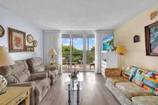 250 Jacaranda Dr, Plantation, FL 33324 - Photo 15