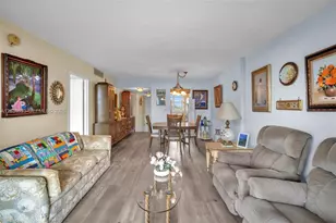 250 Jacaranda Dr, Plantation, FL 33324 - Photo 13