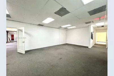 3425 NW 73rd Ave, Miami, FL 33122 - Photo 11