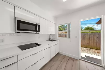 520 NW 104th St #522, Miami, FL 33150 - Photo 7
