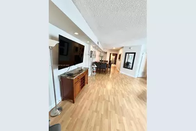 905 Brickell Bay Dr #1422, Miami, FL 33131 - Photo 15