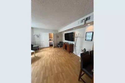 905 Brickell Bay Dr #1422, Miami, FL 33131 - Photo 3