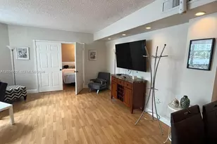 905 Brickell Bay Dr, Miami, FL 33131 - Photo 3