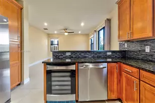 8890 NW 99th Path, Doral, FL 33178 - Photo 21