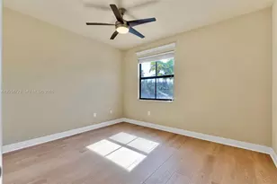 8890 NW 99th Path, Doral, FL 33178 - Photo 33