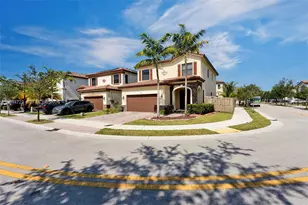 8890 NW 99th Path, Doral, FL 33178 - Photo 13