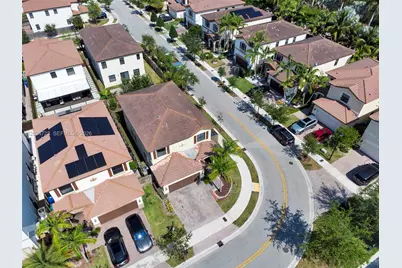 8890 NW 99th Path, Doral, FL 33178 - Photo 41