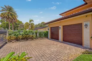 4251 SW 11th St, Miami, FL 33134 - Photo 3