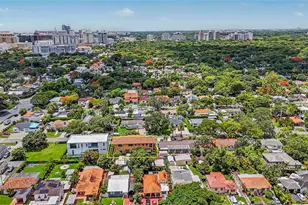 4251 SW 11th St, Miami, FL 33134 - Photo 23