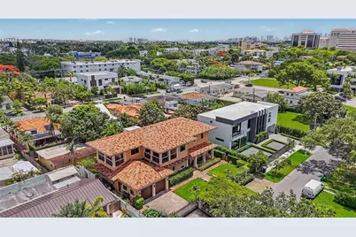 4251 SW 11th St, Miami, FL 33134 - Photo 11