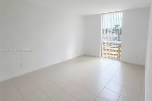 13499 Biscayne Blvd, North Miami, FL 33181 - Photo 9