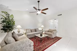 2073 Montpeliar, Weston, FL 33326 - Photo 11