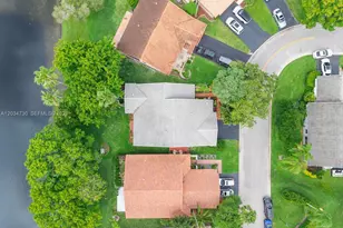 2073 Montpeliar, Weston, FL 33326 - Photo 61