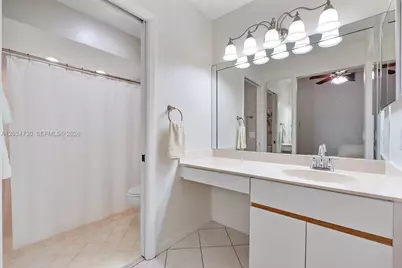 2073 Montpeliar, Weston, FL 33326 - Photo 19