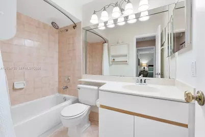 2073 Montpeliar, Weston, FL 33326 - Photo 45