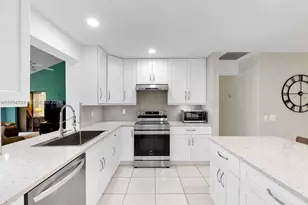 2073 Montpeliar, Weston, FL 33326 - Photo 29