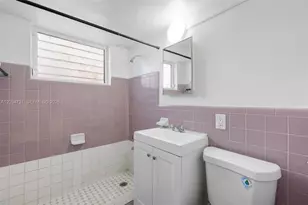 126 SW 18th Ave, Miami, FL 33135 - Photo 13