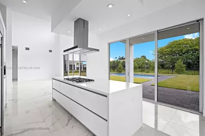 16710 N Botaniko Dr N, Weston, FL 33326 - Photo 5
