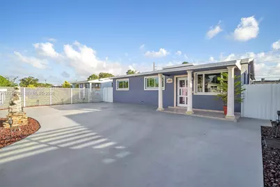 380 W 30th St, Hialeah, FL 33012 - Photo 13