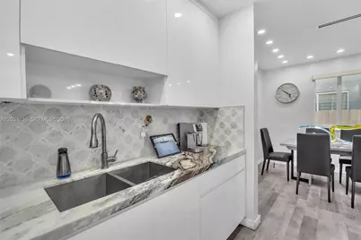 380 W 30th St, Hialeah, FL 33012 - Photo 21