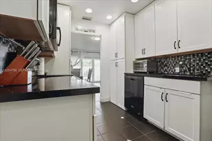 5874 SW 97th Terrace, Cooper City, FL 33328 - Photo 5