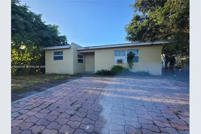 2581 NW 13th Ct, Fort Lauderdale, FL 33311 - Photo 1