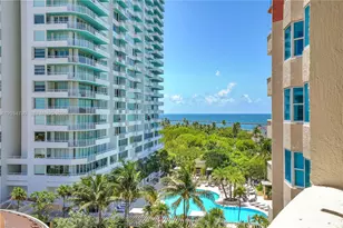 300 South Pointe Dr, Miami Beach, FL 33139 - Photo 23