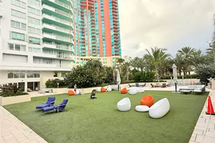 300 South Pointe Dr, Miami Beach, FL 33139 - Photo 43