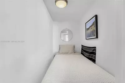 300 S Pointe Dr #809, Miami Beach, FL 33139 - Photo 27