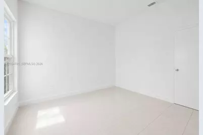 7611 SW 153rd Ct #204, Miami, FL 33193 - Photo 9