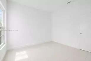 7611 SW 153rd Ct, Miami, FL 33193 - Photo 9