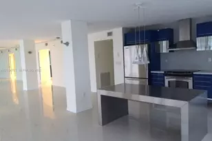 600 NE 36th St, Miami, FL 33137 - Photo 3