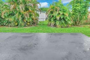 3810 NW 6th St, Lauderhill, FL 33311 - Photo 27