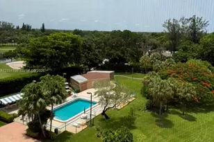 900 St Charles Pl, Pembroke Pines, FL 33026 - Photo 7