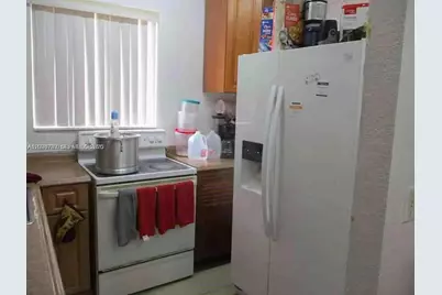 10040 NW 8th Ave, Miami, FL 33150 - Photo 5