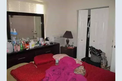 10040 NW 8th Ave, Miami, FL 33150 - Photo 9